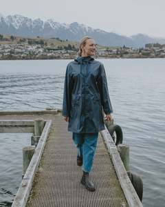 Moke Charlie Rain Coat | Metallic Blue