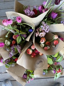 Products: Seasonal Bouquet - VERVE