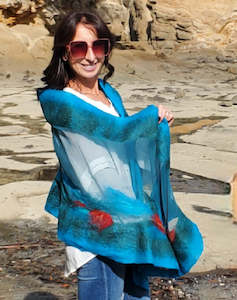 Frontpage: Ocean & Emerald Green Stone with Red Pohutukawa Accents