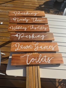 “Wedding this Way” signpost