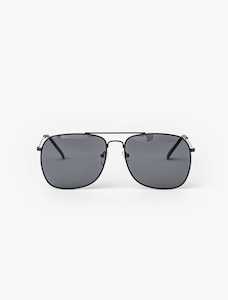 Sunglasses: Ines Sunglasses Black
