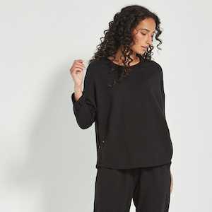 DOWNTOWN SWEATER - BLACK