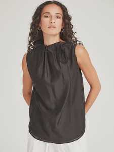 Caroline Sills: Jasper Top Black