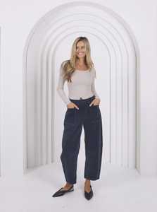 Leo Barrel Jeans Corduroy - Smoke Navy
