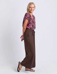 Bottoms: Wander Pants Chocolate