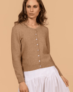 Scallop Cardigan Tussock