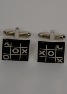 Noughts and crosses cuff links