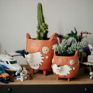 Pots: Foxy + Baby Foxy Planter