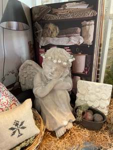Sale: Angelic Cherub (Small)