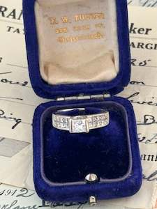 Exquisite 18ct White Gold & Diamond Solitaire Ring – 1.25ct Total
