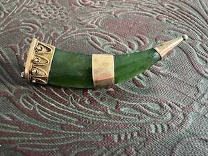 Antique 9ct Rose Gold NZ Greenstone Hunting Horn