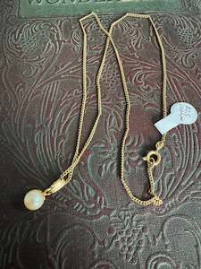 Costume Jewellery 1: Quality Gold Plated Chain & Pearl Pendant