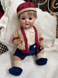 Antique Dolls: Harold Armand Marseille 560A 13 inches