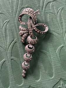 Vintage Sterling Silver Marcasite Brooch with Swing