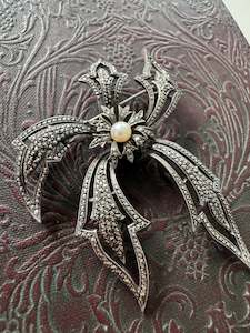 Vintage Sterling Silver Marcasite Brooch Bow with Pearl Germany