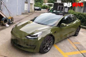 Premium So Gloss: Gloss Combat Green - Audi