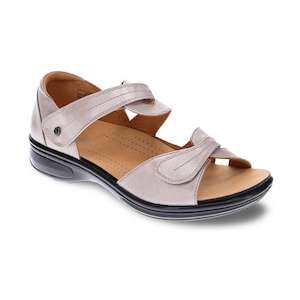 Revere Best Sellers: Geneva Sandal - Champagne