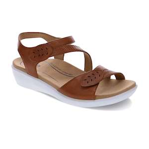 Scholl Orthaheel Biomechanics: Tana Wedge Sandal - Tan