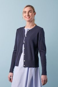 Charlie Jane: BRUNNER CARDI -NAVY