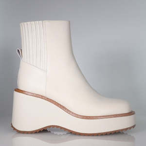 Winter Boots: MINX Tokyo Ivory