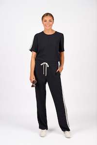 K1049 Universal Jumpsuit-Ink/off White