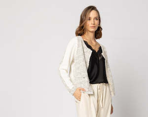 Drama The Label: JAKCAR JACKET-IVORY COMBO