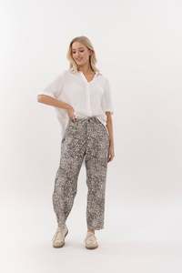 Mi Moso: Leopard Barrel Jeans