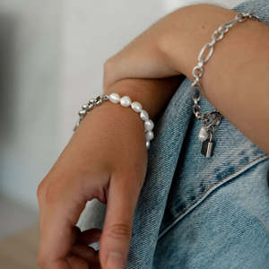 French Style Lab: FRENCH STLE LAB Charmed - Bracelet
