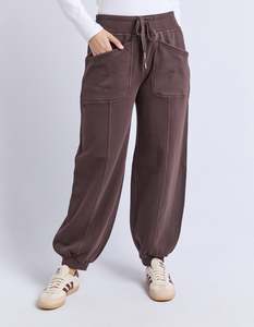 FOXWOOD LEO TRACKPANT-COFFEE
