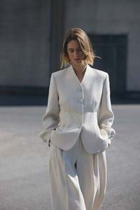 Jackets Coats Vests: ESTERIANE BLAZER-OATMEAL