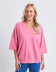Elm: ELM MAZIE VEE NECK-PINK LEMONADE