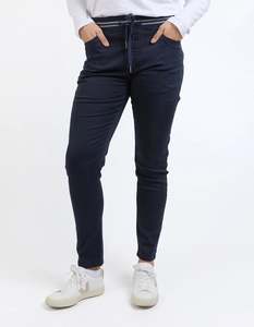 Elm: ELM MARGO JOGGER - NAVY
