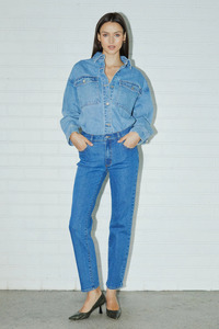 Abrand: 95 Stovepipe Liliana Mid Blue