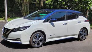 Products: 40 KWH Leaf G 2018 16.2K km SOH 87.7% Leather seats Bose stereo