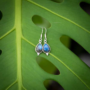 Sale: Dangle Labradorite Earrings