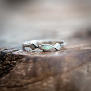 Opals: Opal Ring