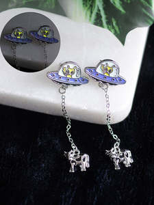 Jewellery: Alien Abduction Dangle Earrings Glow in the Dark
