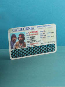 Brand Vsyndicate: Grinder Card Nonstick