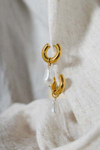 Jewellery: Moana Huggies