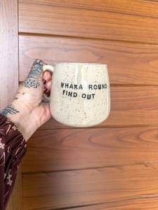 Kapu: Whaka round find out speckled mug