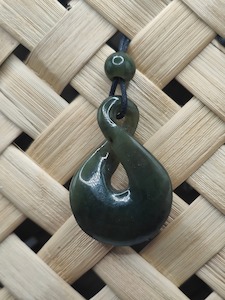 Pikorua/Figure 8 - Large