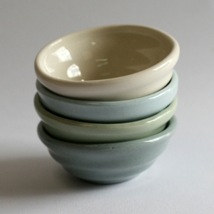 Small ribbed salt dish
