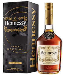 Spirits: Hennessy Cognac VS 700ml