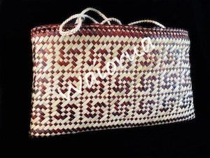 Kete Whakairo – Waiorua Maori Weaving