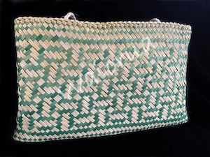 Kete Whakairo – Waiorua Maori Weaving