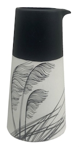 Products: Jug-Toetoe bl on wh NZJLJ1602