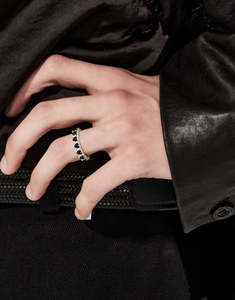 Womens Jewellery: Love Claw Eternity Ring - Stirling Silver / Onyx