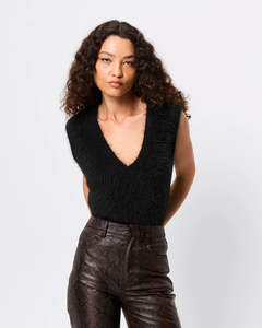 Mossman: Scholar Vest - Black