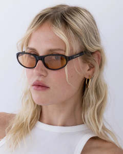Lu Goldie: Naomi Sunglasses - Ash
