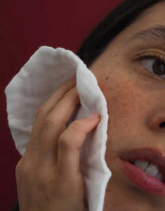 Foile Skincare: Face Cloth - White